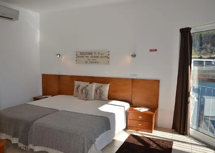 Rocas * Castanheira de Pera